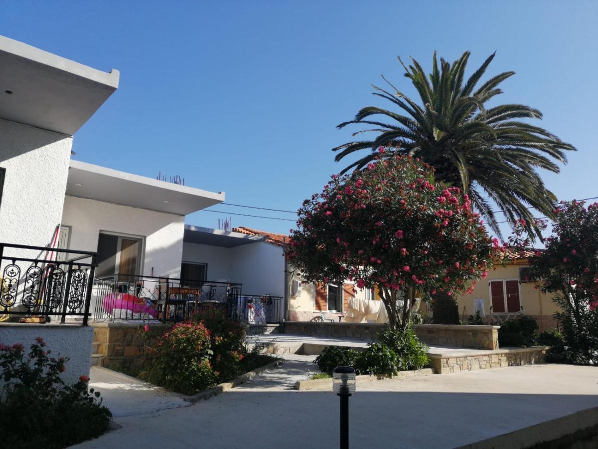 Alexander Apartments Nea Koutali Екстер'єр фото