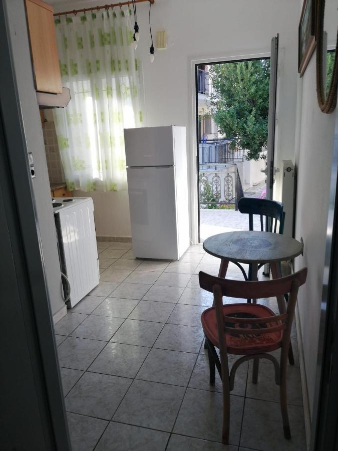 Alexander Apartments Nea Koutali Екстер'єр фото